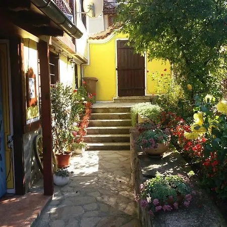 болярка Къща за гости 2*